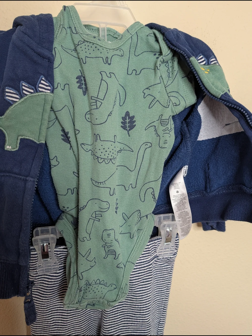 Carter's 3 Piece Baby Boy Outfit Set Dinosaur Hoodie Bodysuit Pants 6 Months - Picture 7 of 12